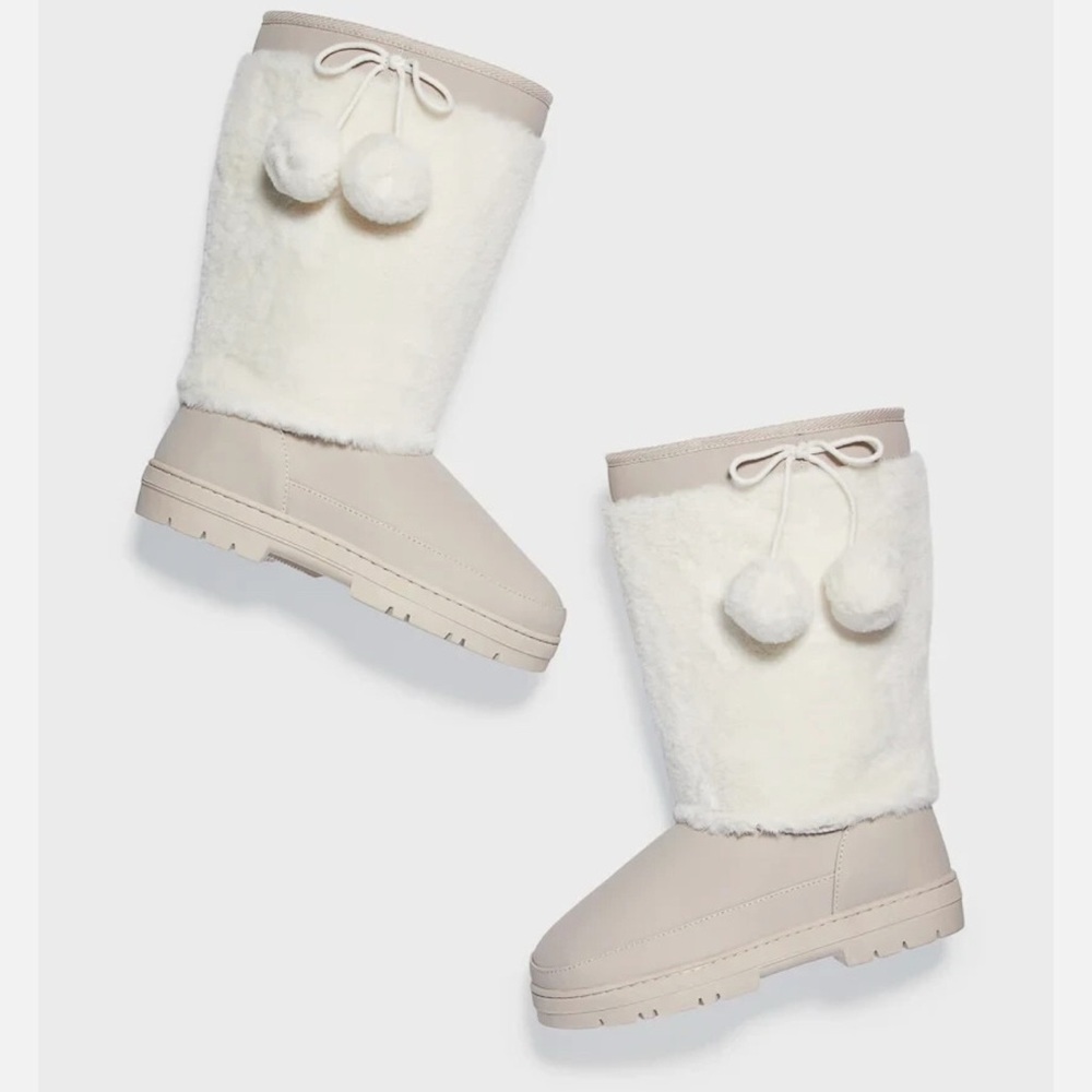 JustFab Cream and Tan Winter Boots